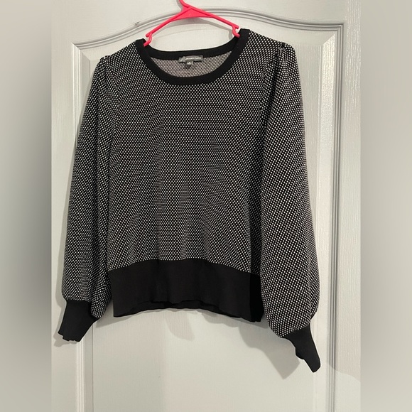 Adrianna Papell Sweaters - Adrianna Papell Black and White Knit Top size M